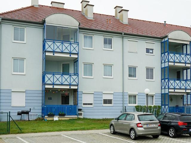 3 Zimmerwohnung im 1. OG mit Loggia