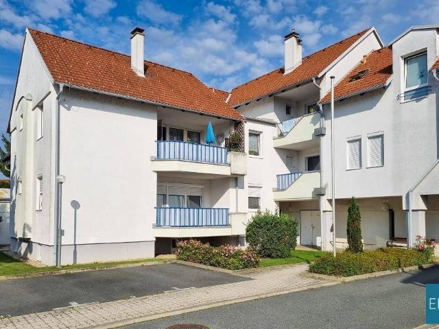 3 Zimmerwohnung im 1.OG mit Loggia