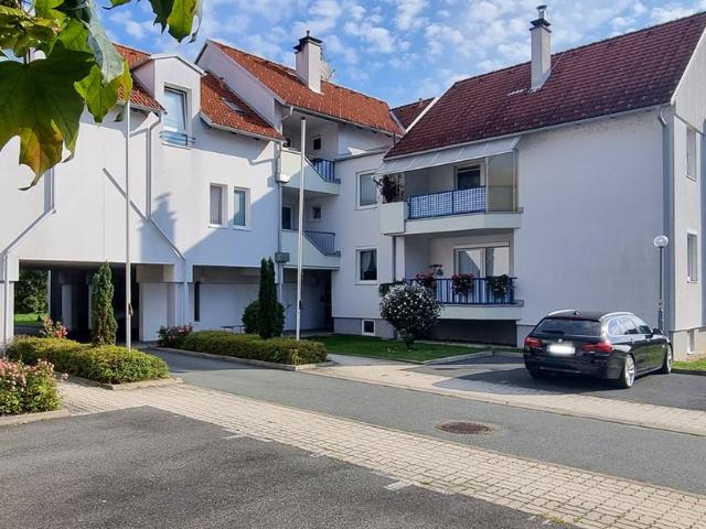 3 Zimmerwohnung im DG mit Loggia