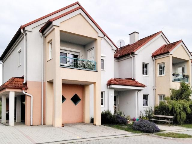 3 Zimmerwohnung im EG mit Loggia