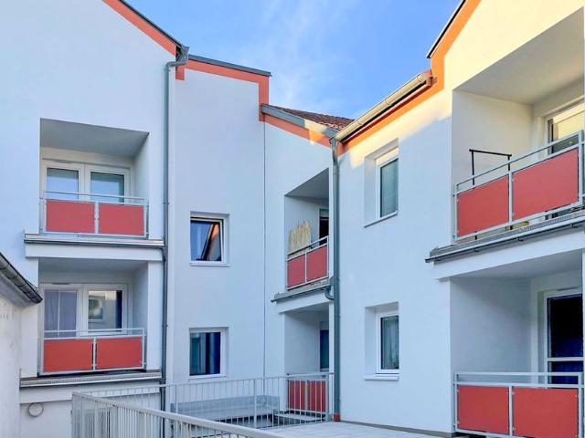 3 Zimmerwohnung im Obergeschoß mit Balkon