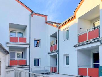 3 Zimmerwohnung im Obergeschoß mit Balkon