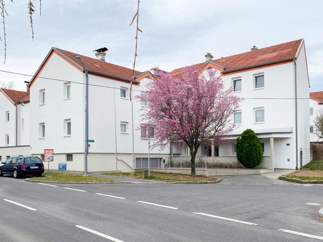 3 Zimmerwohnung im Obergeschoß mit Balkon