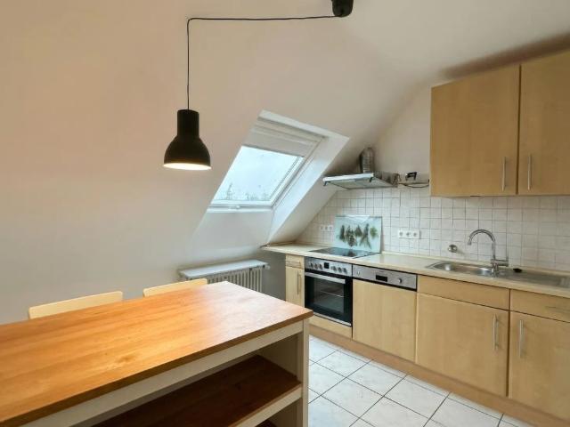 ATTRAKTIVE 3 ZIMMERWOHNUNG IN GEFRAGTER KREFELDER WOHNLAGE ZUR MIETE!