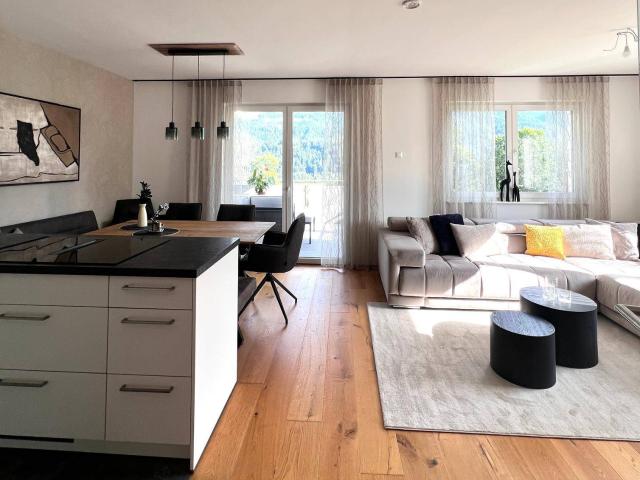 3 Zimmerwohnung in Berg mit Balkon