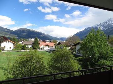 3 Zimmerwohnung in der Stadt mit Loggia und Balkon sowie Ausblick ins Drautal