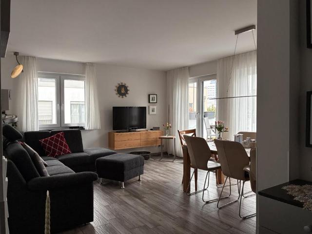3 ZimmerWohnung in Hürth Efferen provisionsfrei v.privat BJ 2015