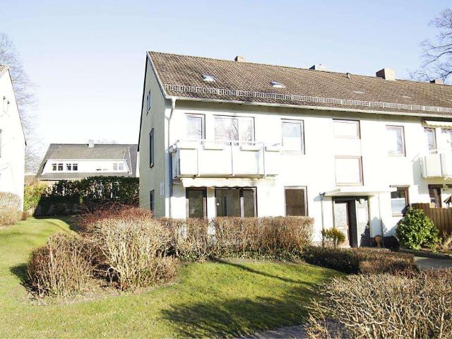 3 Zimmerwohnung mit Mansarde in ruhiger Lage, St. Magnus. Käufer provisionsfrei!