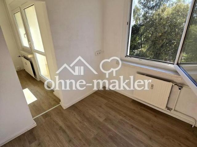 3 Zimmerwohnung mit Balkon und Blick ins Grüne