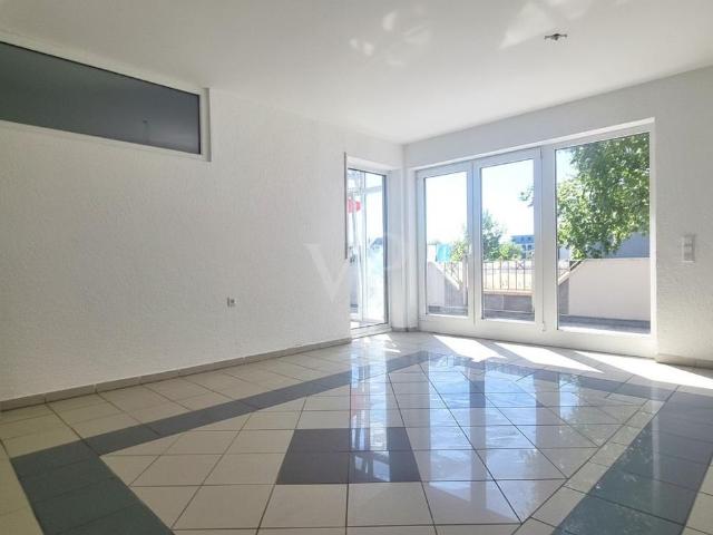 3 Zimmerwohnung mit Balkon & Wintergarten sofort bezugsfertig