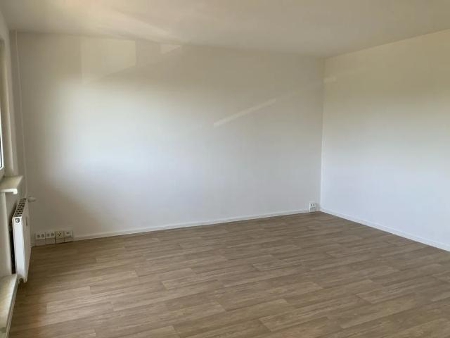 3 Zimmerwohnung mit Balkon für die kleine Familie – sofort bezugsfertig!
