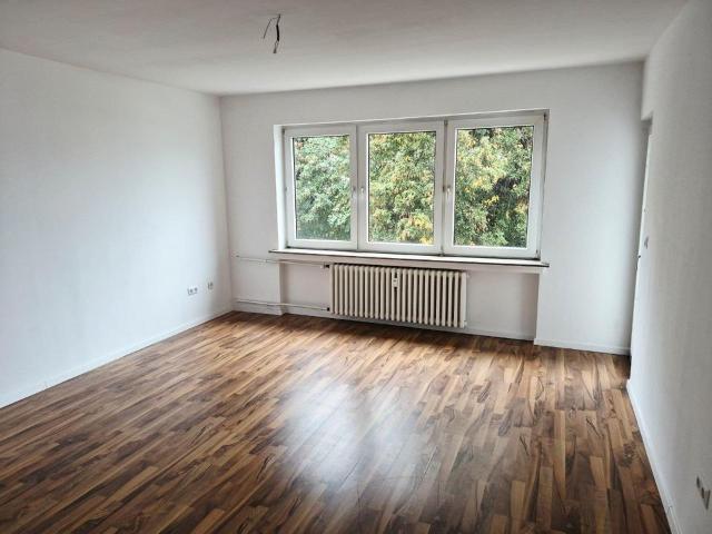 3 Zimmerwohnung mit Balkon in Duisburg Ruhrort