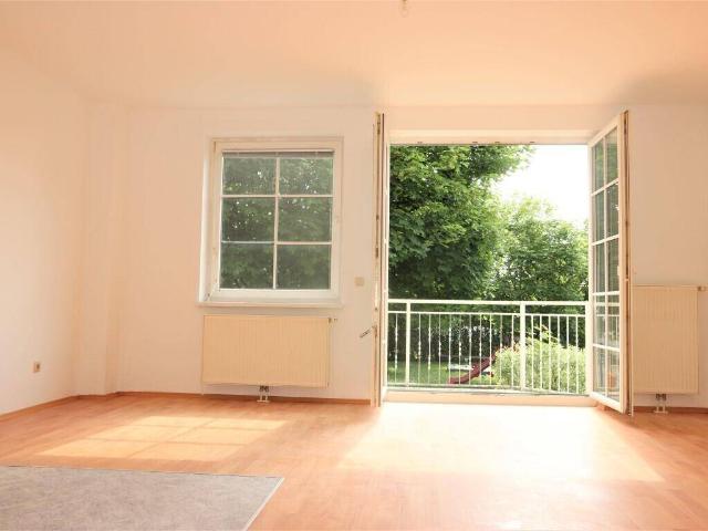 3 Zimmerwohnung mit Balkon inkl. Garagenplatz