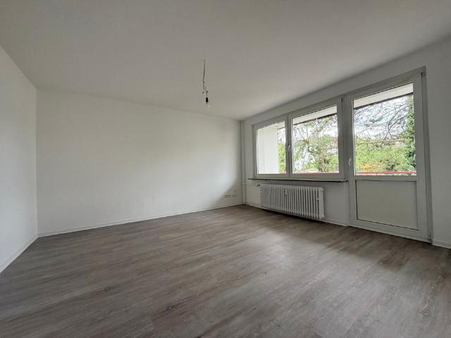 3 Zimmerwohnung mit Balkon nahe Phönix See