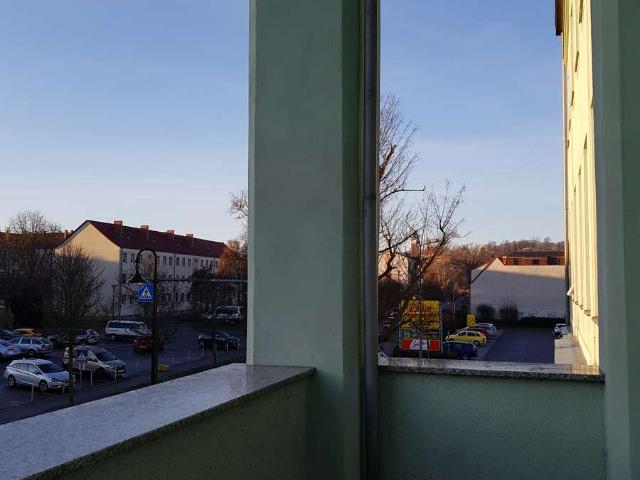 3 Zimmerwohnung mit Balkon / Parkett / Bad mit Wanne+Dusche+Fenster