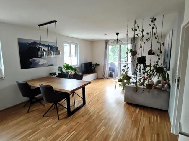 3 Zimmerwohnung mit großzügigem Balkon in perfekter Lage in Salzburg Top 6