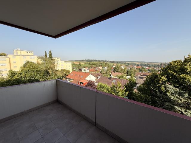 3 ZIMMERWOHNUNG MIT HERRLICHER AUSSICHT UND HAUSEIGENER SAUNA