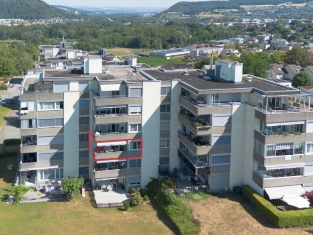 3 Zimmerwohnung mit interessantem Renovationspotential