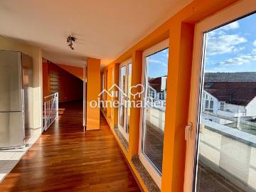 3 Zimmerwohnung mit 3 Tiefgaragenplätzen und 4 Balkonen