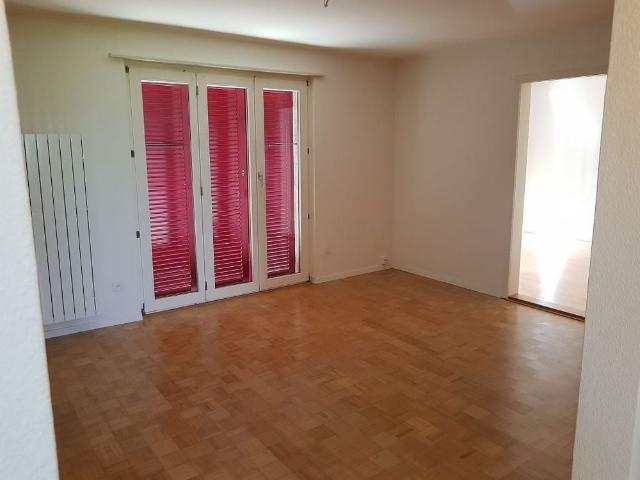 3 Zimmerwohnung, Parterre rechts