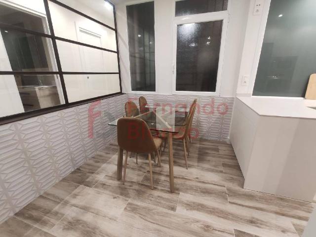 | 3.000 €, 136 m²