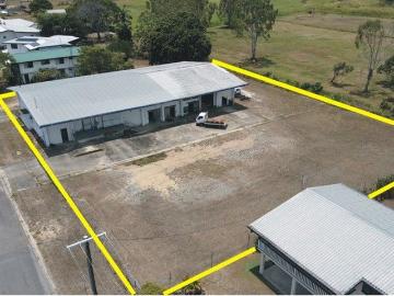 3,038 SQ.M. OVER 3/4 ACRE OF LAND WITH RESIDENTIAL POSSIBILITIES!