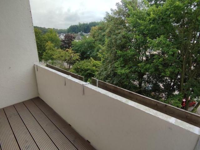 + + 3,0 Zimmerwohnung mit Balkon! + +
