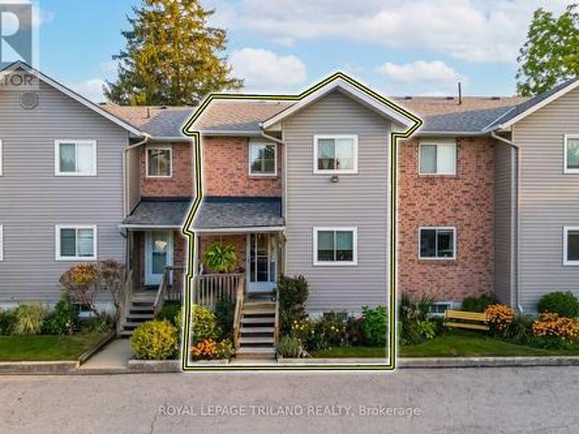 3 18 Sauble River Road, Lambton Shores Grand Bend, ON, N0M 1T0 townhouse for sale | Listing ID X13748 | Royal LePage