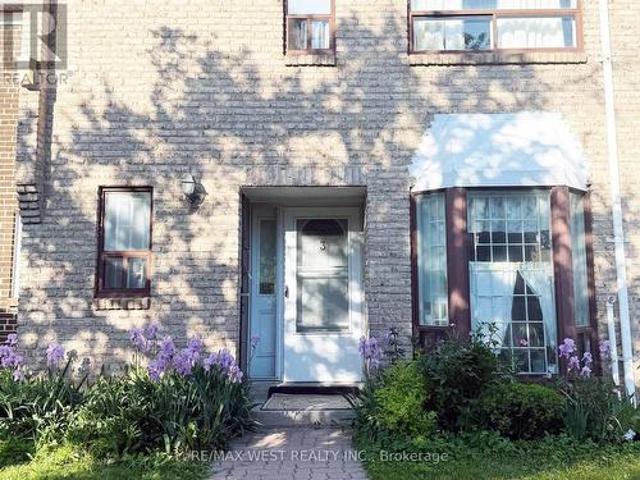 3 19 Gosford Boulevard, Toronto, ON, M3N 2G7 townhouse for sale | Listing ID W13499 | Royal LePage