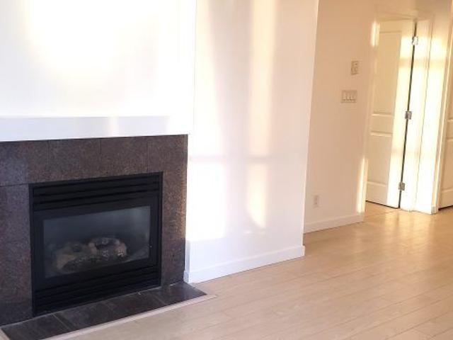 $3,100 / 2br – 989ft2 – Conveniently located – Spacious 2 beds 2 baths R0022
