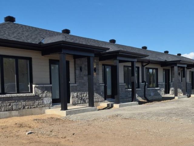 3 1/2 Neuf à Mont Laurier