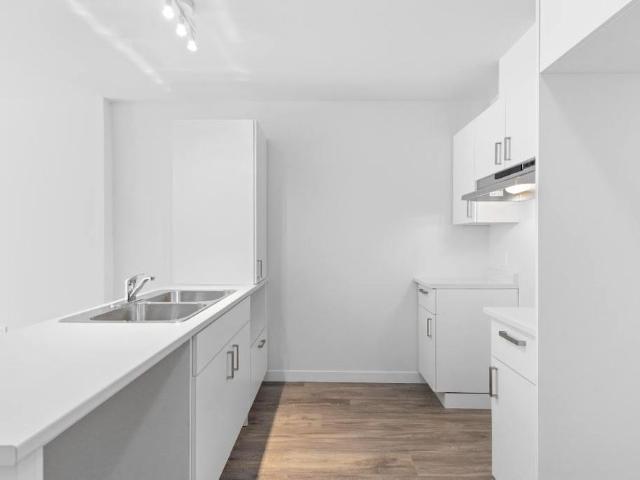 3 1/2 à louer condo logement appartement Châteauguay Piscine Intérieur Gym LIBRE MAINTENANT