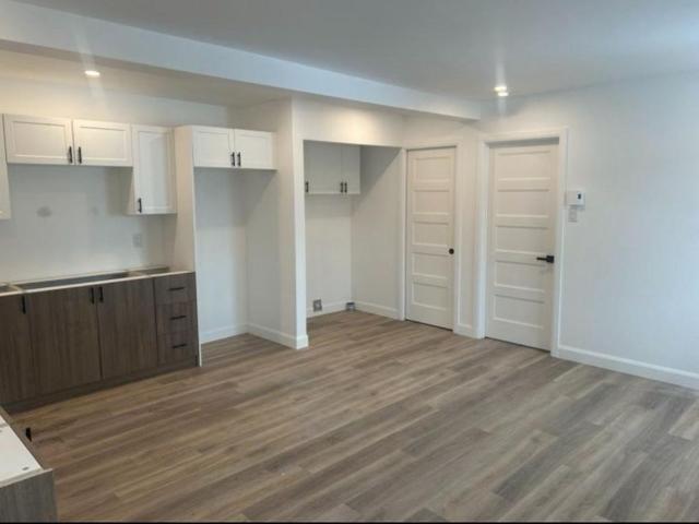 3 1/2 à louer Appartement Rénové Magog Triplex Date Flexible