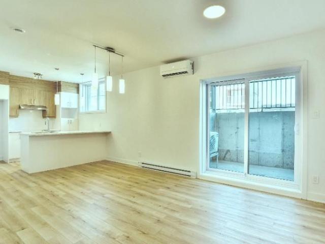 3 1/2 À LOUER SAINT JACQUES APPARTEMENT À LOUER