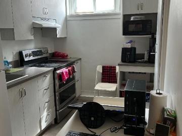 3 1/2 dans le quartier Montcalm demi sous sol