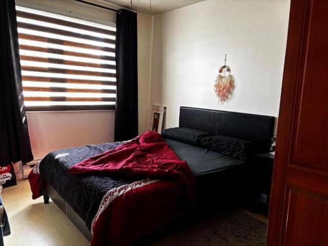 3 1/2 lumineux, frais repeint
