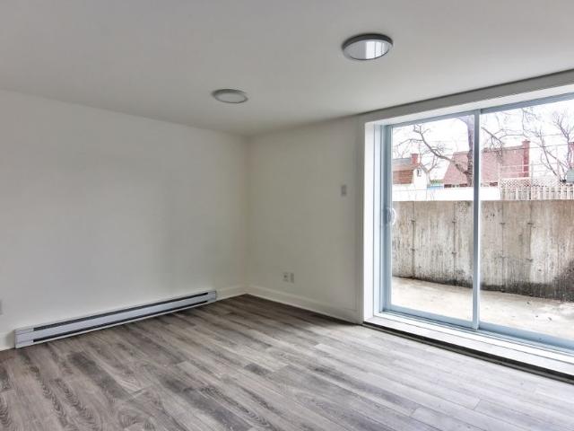 3 1/2 Style Condo P.A.T. Internet
