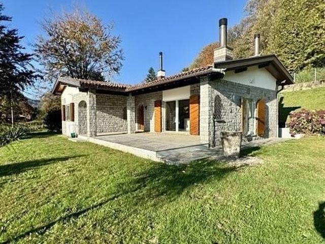 3 1/2 Zimmer Villetta mit viel Land an sehr ruhiger, sonniger Aussichtslage / 3 1/2 Zimmer Villetta mit viel Land