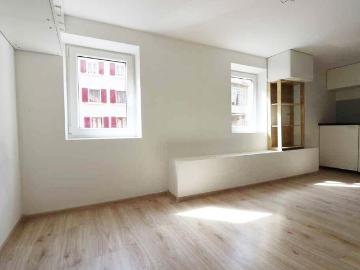 3 1/2 Zimmer Wohnung im Erdgeschoss / 3 1/2 room apartment on the ground floor