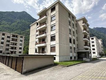 3 1/2 Zimmer Wohnung im 1. OG / 3 1/2 Zimmer Wohnung im ersten Stock