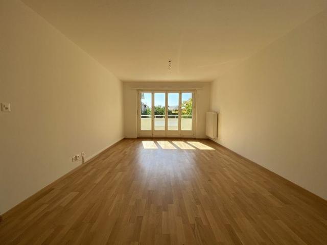 3 1/2 Zimmerwohnung, Parterre rechts