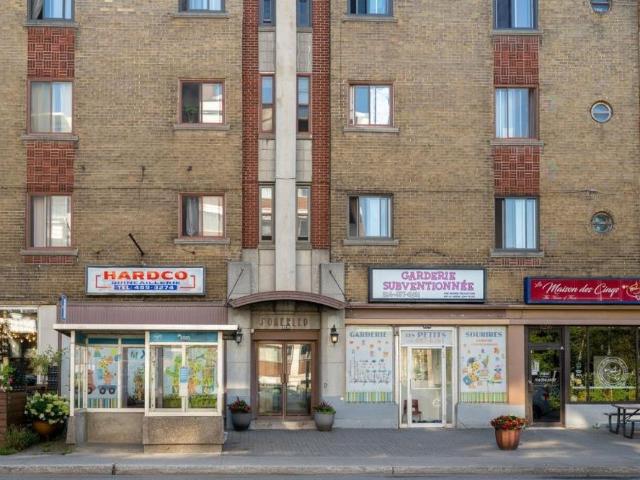 3 1/2 & 4 1/2 Ascenseur, Buanderie NDG