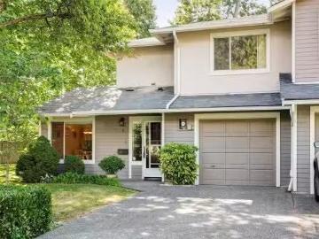 #3 1309 Mckenzie Ave, Saanich, BC, V8P 2M1 house for sale L.