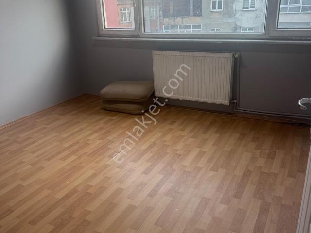 3 + 1 Şirinevler Meydanı’nda Kiralık Daire
