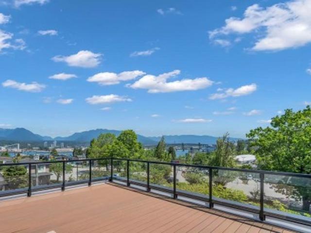 3 2893 Eton Street, Vancouver, BC, V5K 1K4 townhouse for sale | Listing ID R3165 | Royal LePage