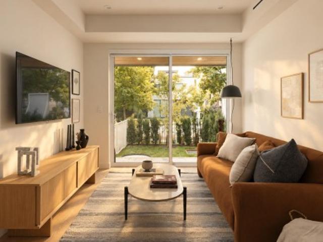 3 2063 13Th Avenue E, Vancouver, BC, V5N 2C5 townhouse for sale | Listing ID R3177 | Royal LePage
