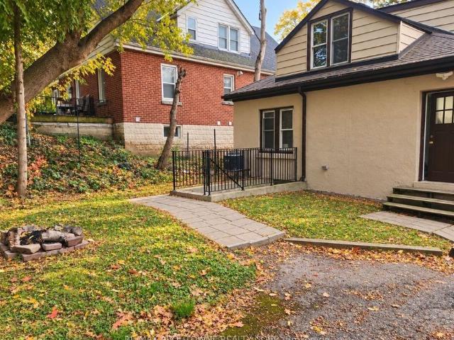 3 213 Bowman Street, Hamilton