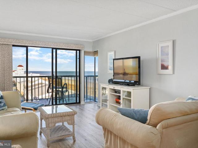 3 35Th Street # 606