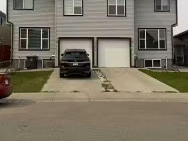 3 3922 Sundance Road, Coalhurst, AB, T0L 0V0 house for lease.