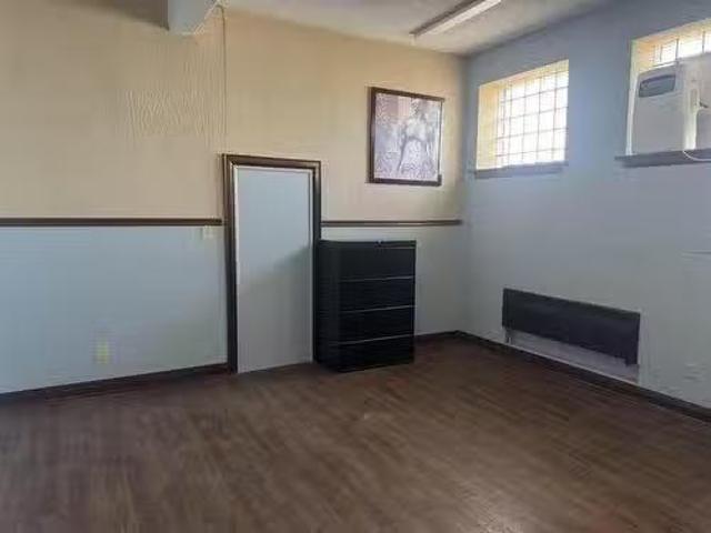 3 317 Victoria Avenue E, Thunder Bay, ON, P7C 1A4 commercial.